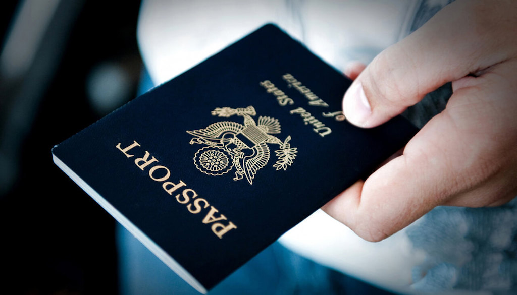 Gửi trả passport khách du lịch nội địa và quốc tế bỏ quên